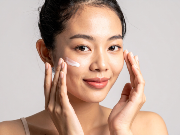 Kem dưỡng ban đêm là gì?